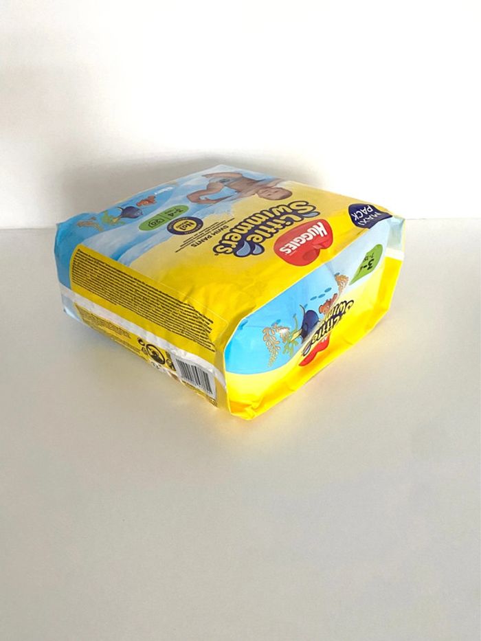 Maxi pack 20 couches piscine Huggies Taille 3-4 / 7-15kg NEUF et 6 offertes - photo numéro 3