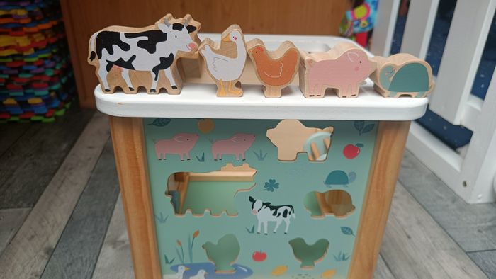 Grand cube d'activités en bois - photo numéro 5