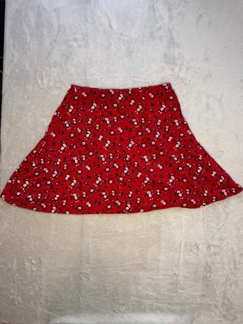 Jupe rouge à fleurs PrettyLittleThing - Taille 36 (S)