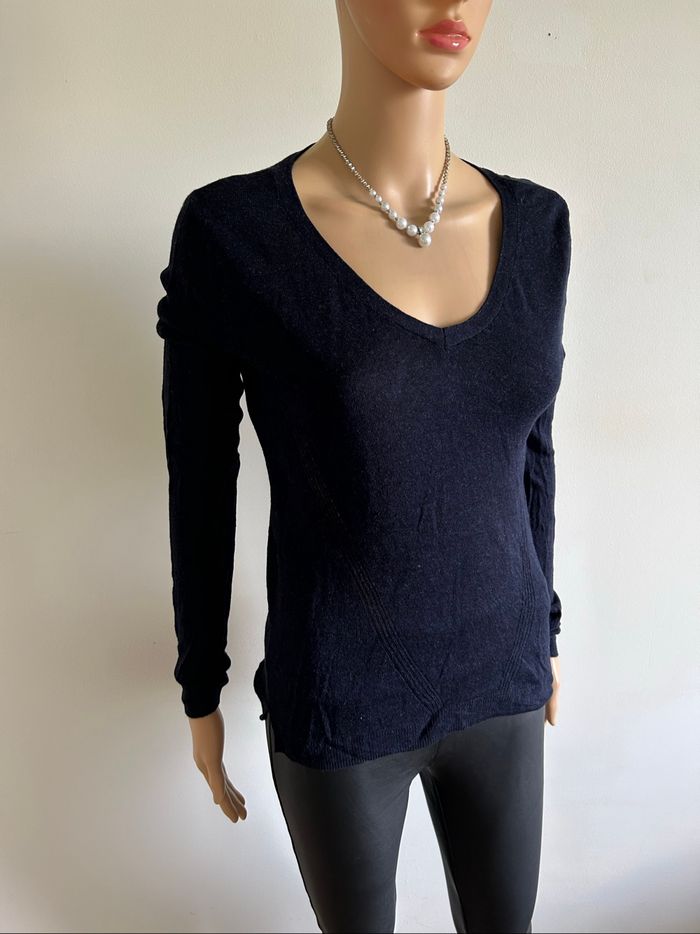 Pull bleu marine à manches longues LPB Woman taille M bon état - photo numéro 2