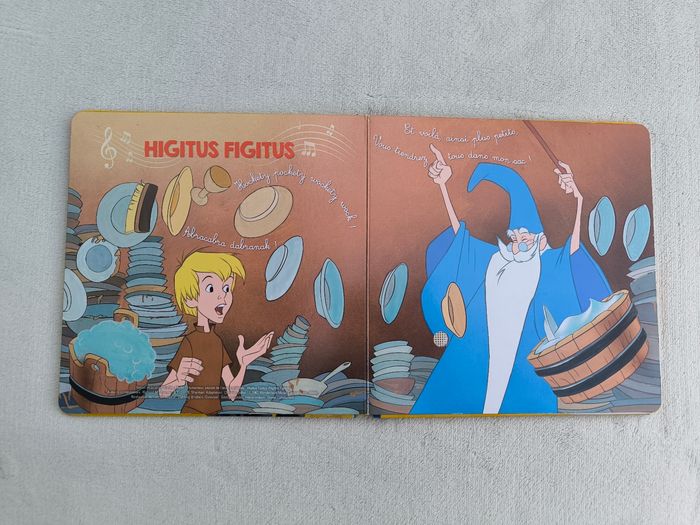 Livre musical Mes premières chansons pour faire la fête Disney - photo numéro 6