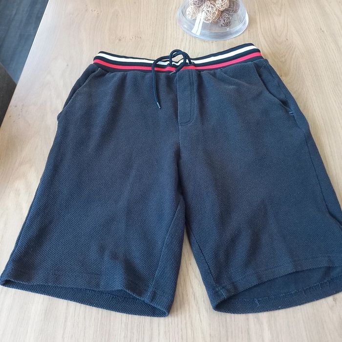 Short confortable zara