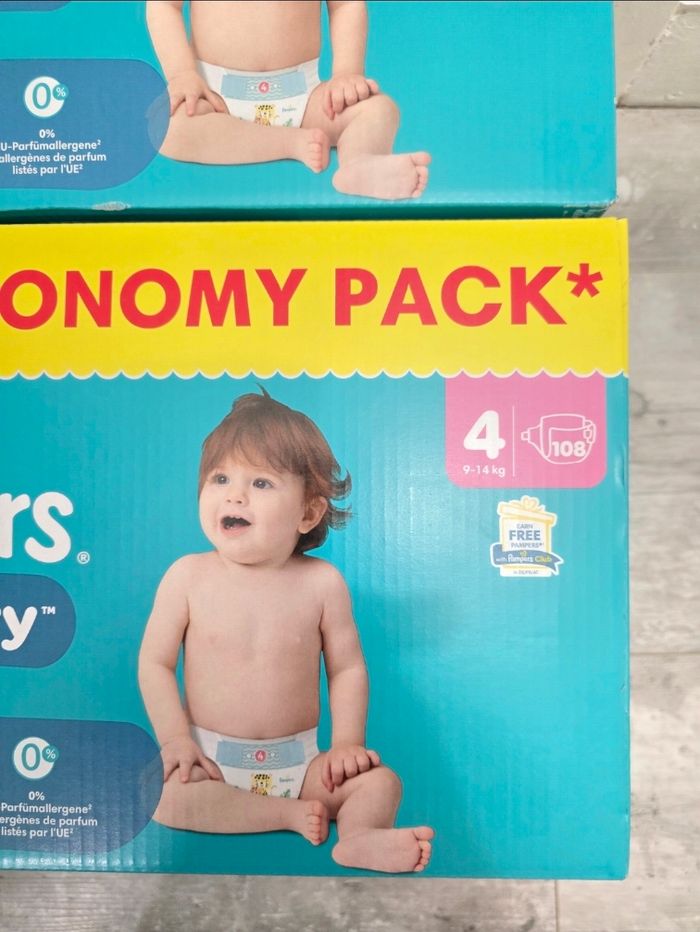 🍼 Pampers Baby-Dry T4 Lot de 2 × 108 couches (9–14 kg) - photo numéro 2