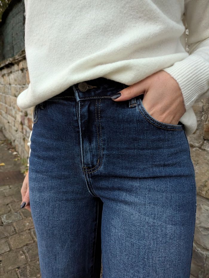 Jean large Clermont bleu wide legs
Taille 38 - photo numéro 4