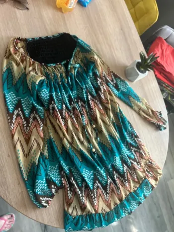 Robe légère manche transparente