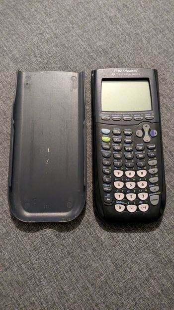 Calculatrice Texas Instruments TI-82 advanced