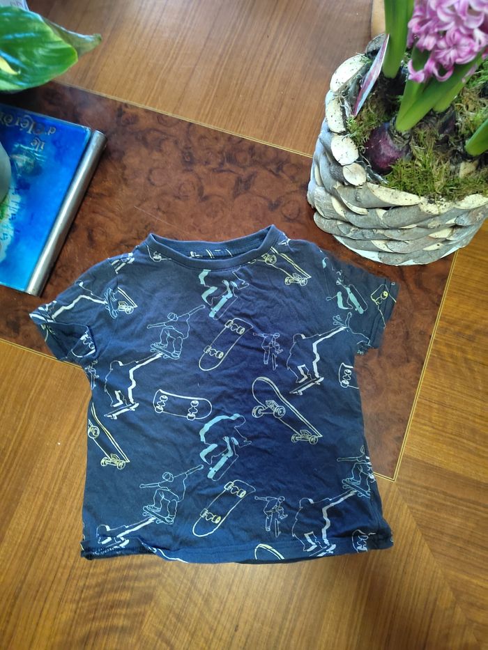 Lot pull et t shirt - photo numéro 3