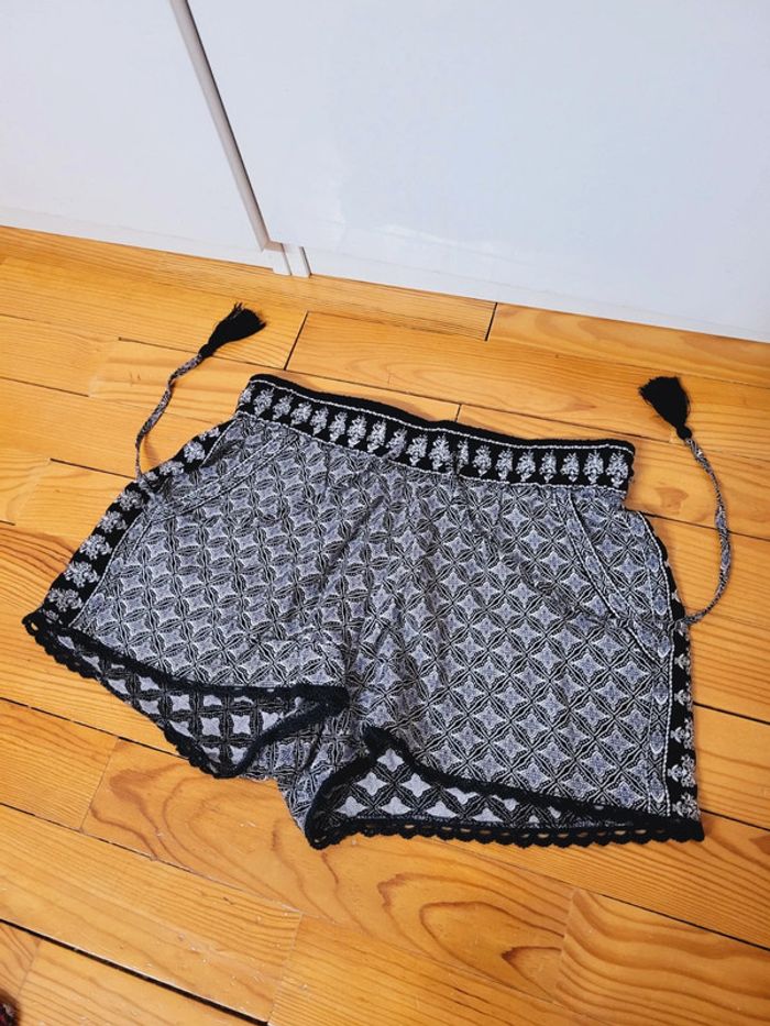 Short noir et blanc fluide pompons franges motifs géométriques psychédéliques taille S 36 coquette - photo numéro 2