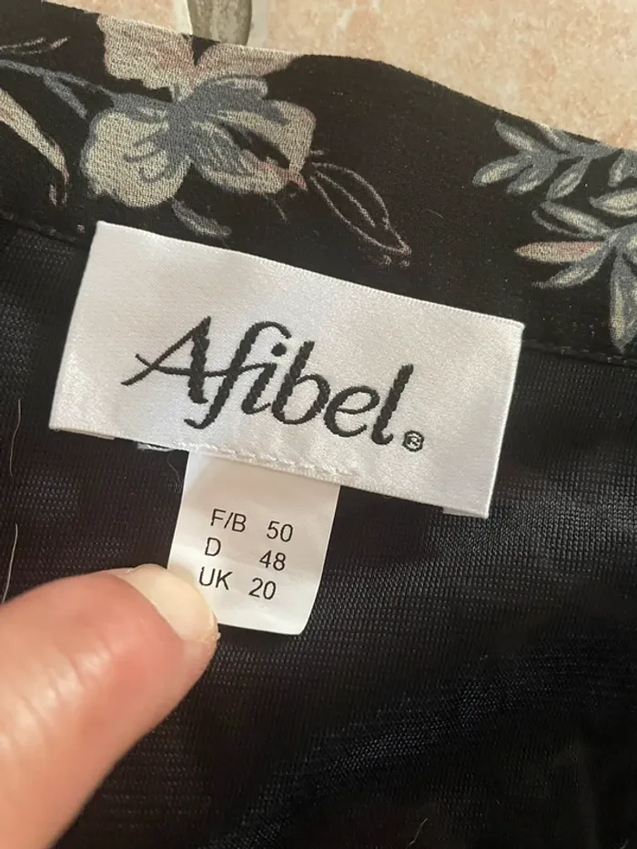 Superbe jupe en voile doublée en 50 de marque Afibel excellent état - photo numéro 7