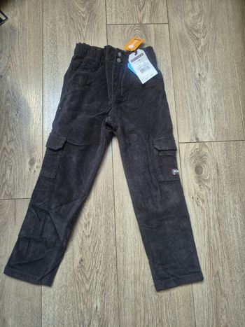 Pantalon "cargo" en velours doublé "Sergent major " 5 ans neuf avec étiquette