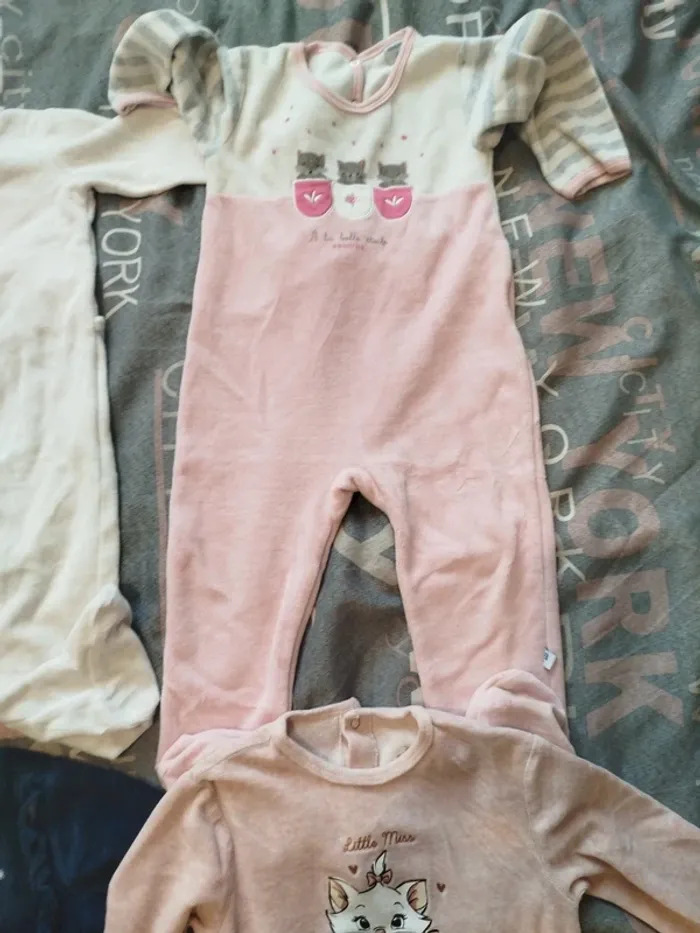 Lot pyjamas 24 mois - photo numéro 5