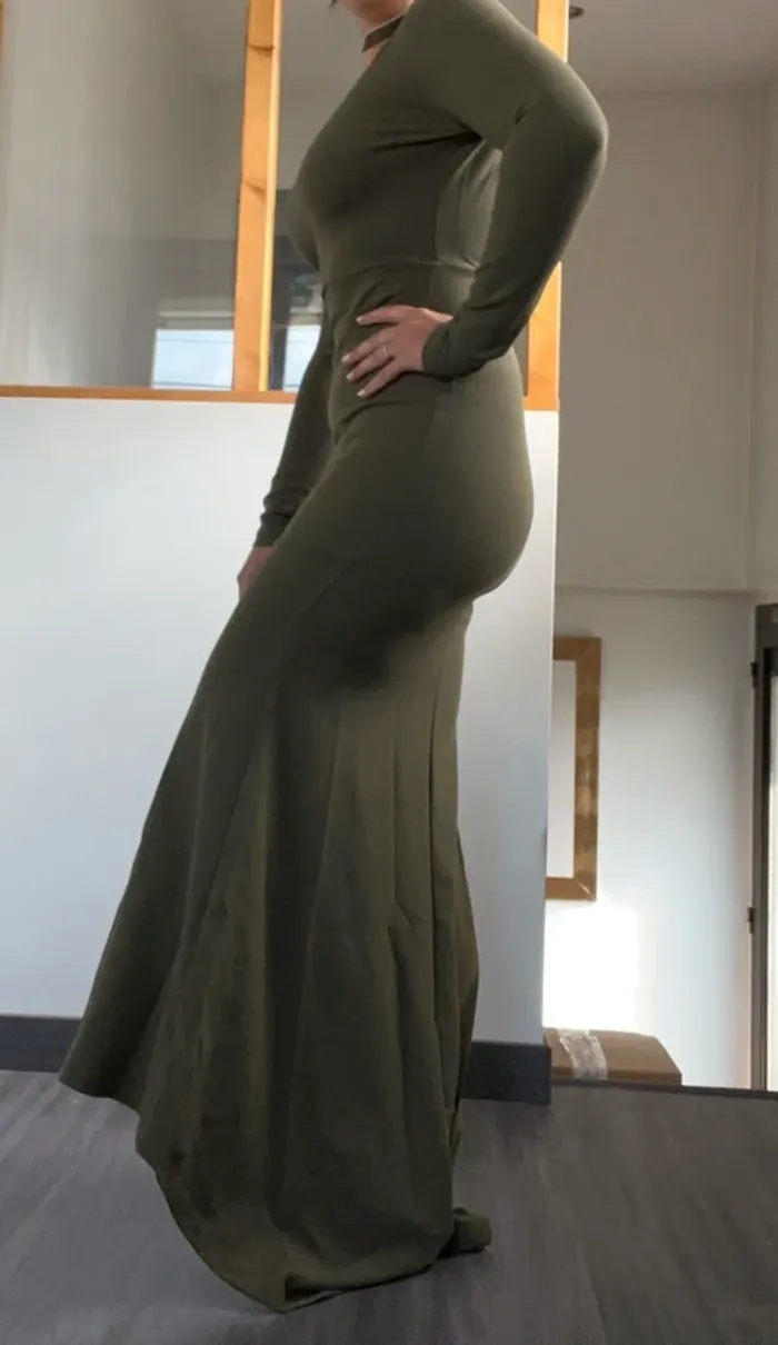 Longue robe kaki dos nu sexy - photo numéro 4