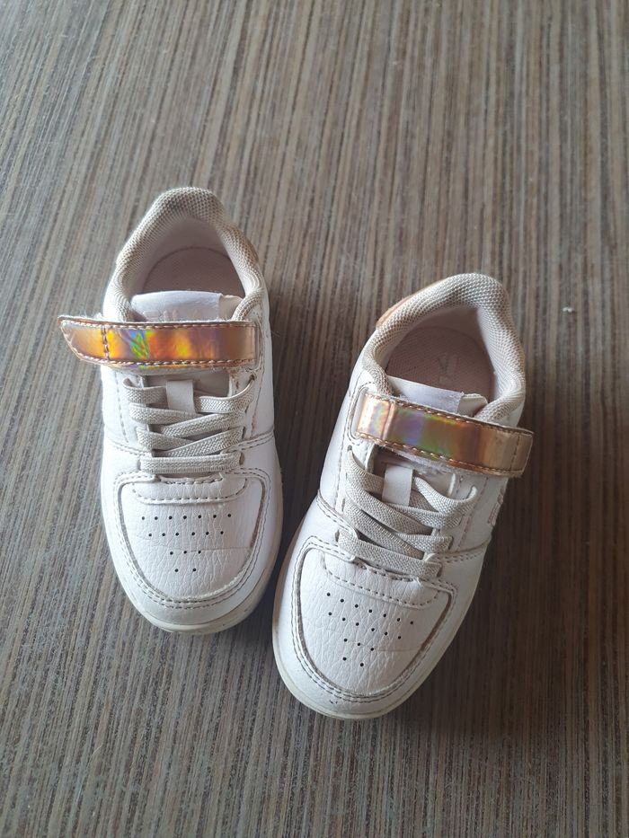 Superbes petites baskets Fila 🌸 - photo numéro 5