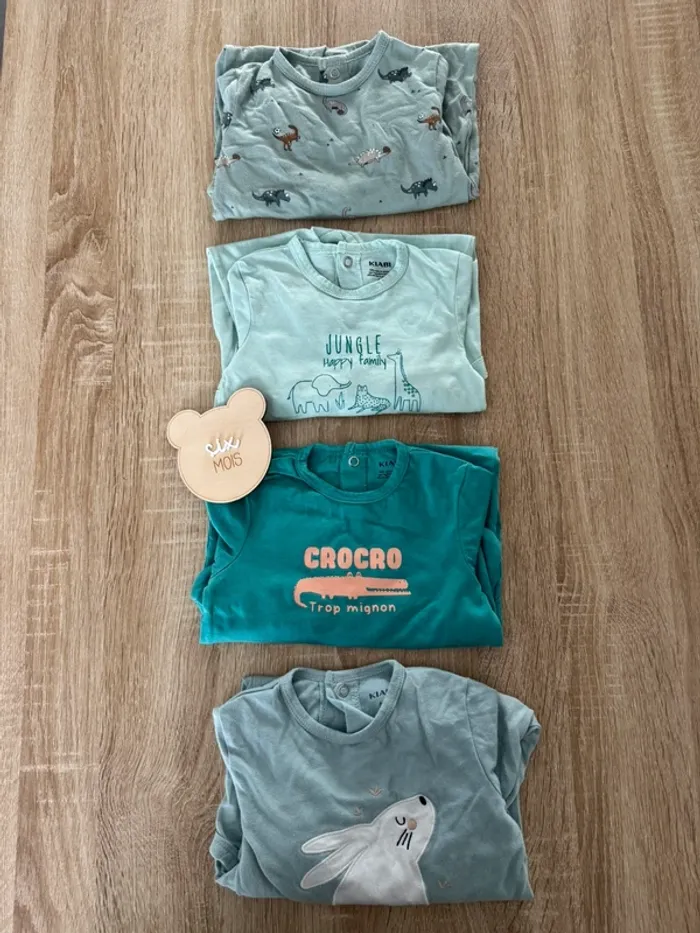 Lot de 4 pijamas -  Taille 6 mois