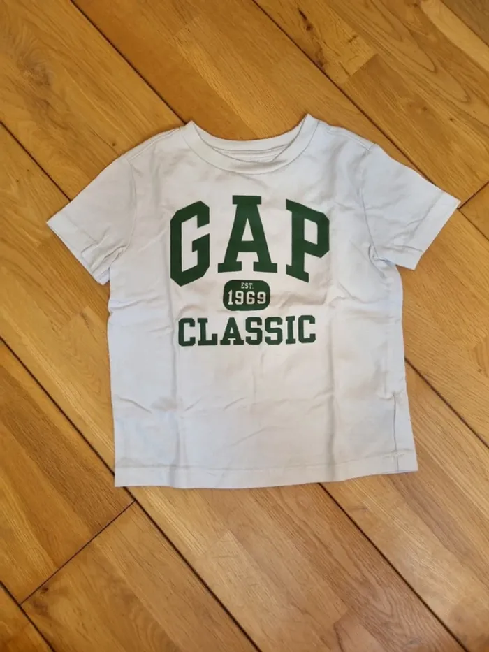T shirt GAP