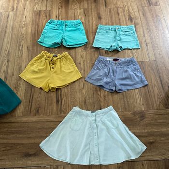 Lot de shorts / jupe fille en 8 ans