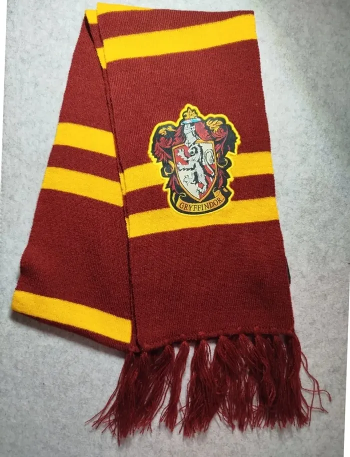 Echarpe Gryffondor Harry Potter Wizarding World Officiel 150 cm