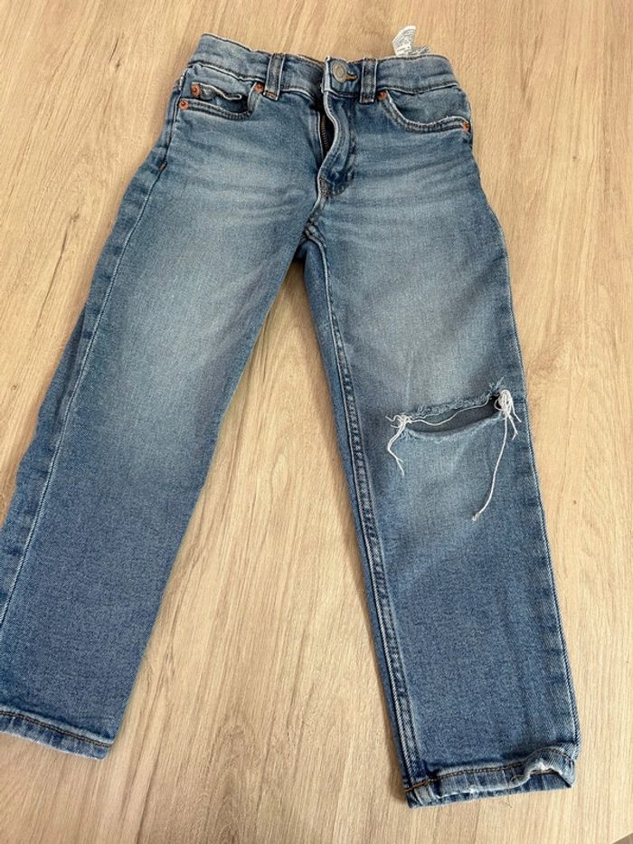 Jeans trouée Zara