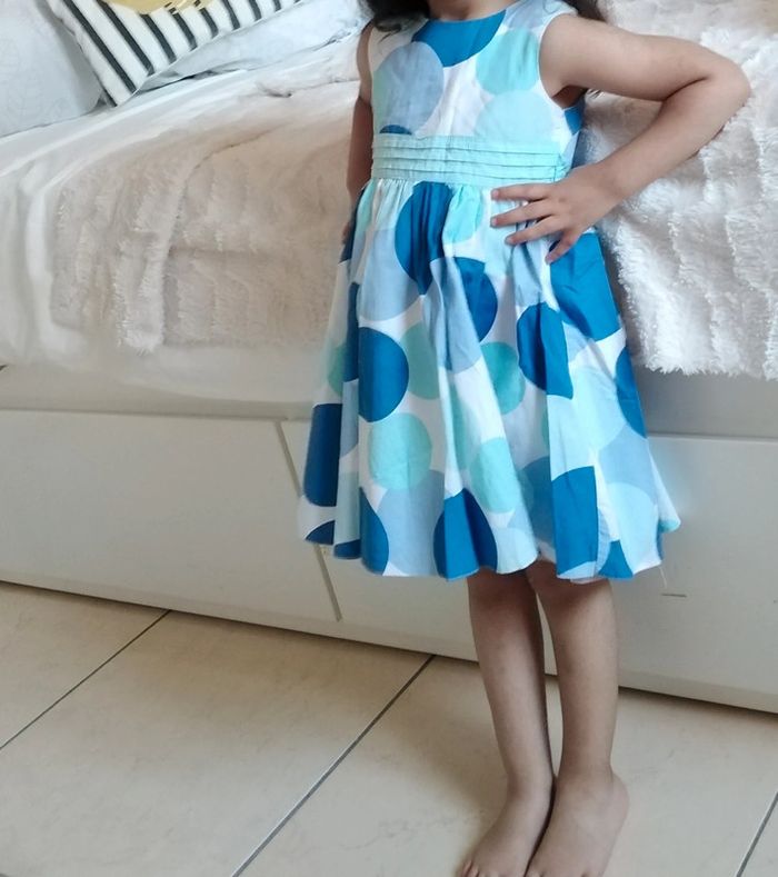 Robe pour occasion 18/24mois 🩵🤍