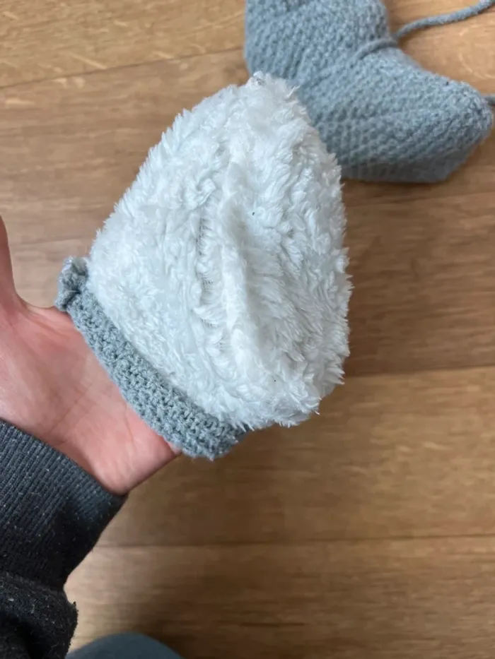 Chaussons fourres bébé taille 19-20 - photo numéro 3