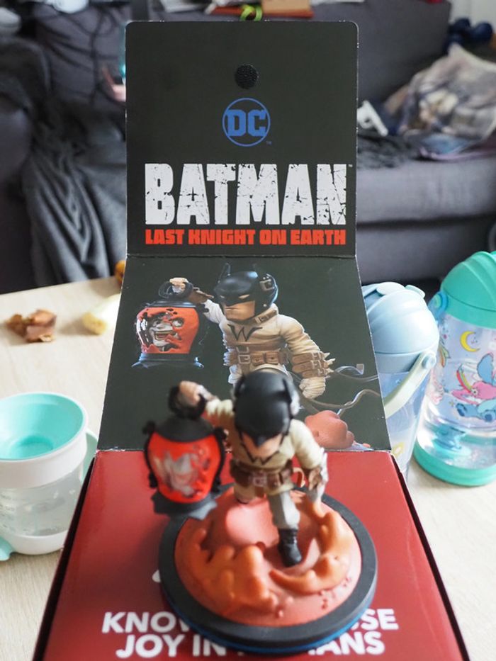 Figurine Batman Q Fig et sa boite - photo numéro 4