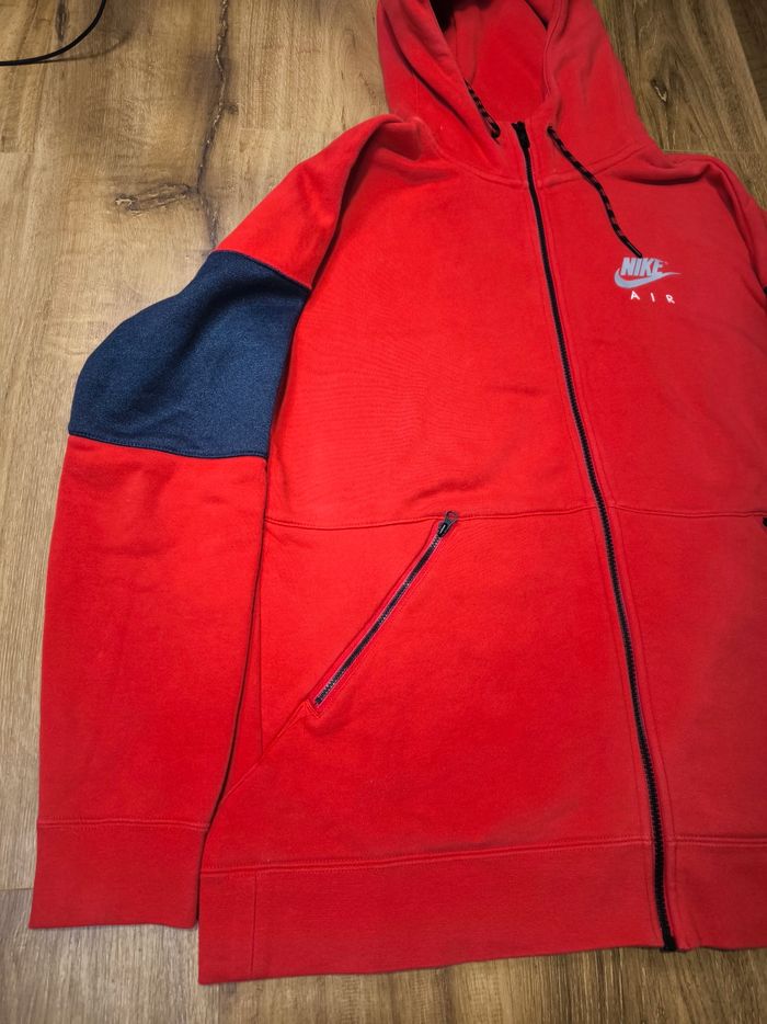 Veste Nike à capuche, taille L, très bon état 👌 - photo numéro 2