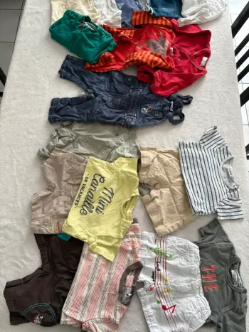Lot de 10 vêtements bébé garçon  Taille 6 mois