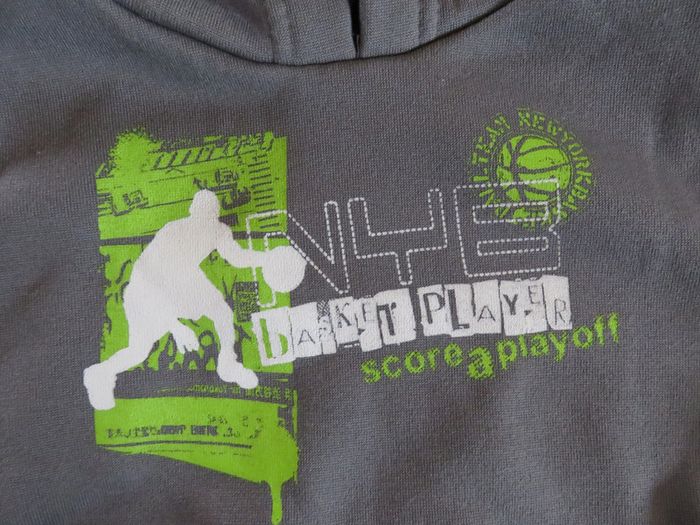 sweat à capuche 4 ans - photo numéro 2