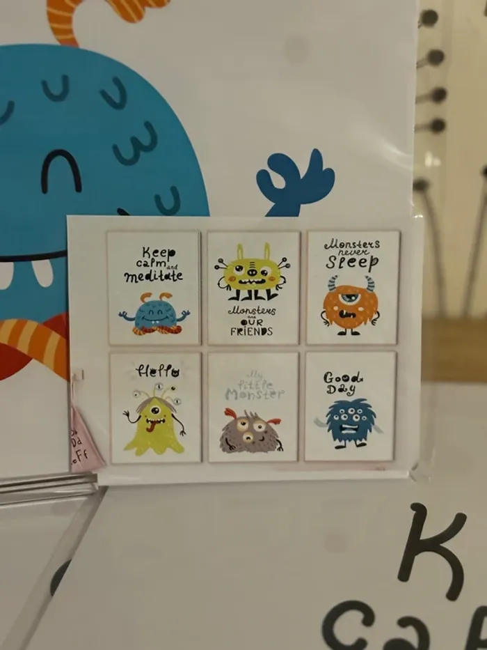 Affiches “Petits Monstres Rigolos” pour chambre enfant - photo numéro 2