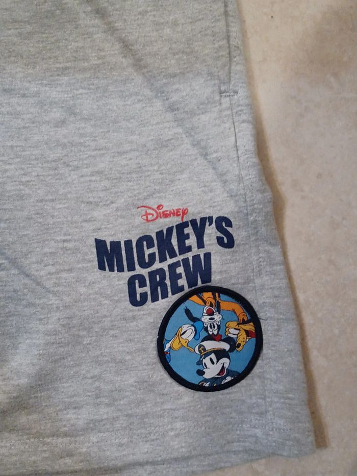 bermuda molletonné Mickey neuf - photo numéro 2