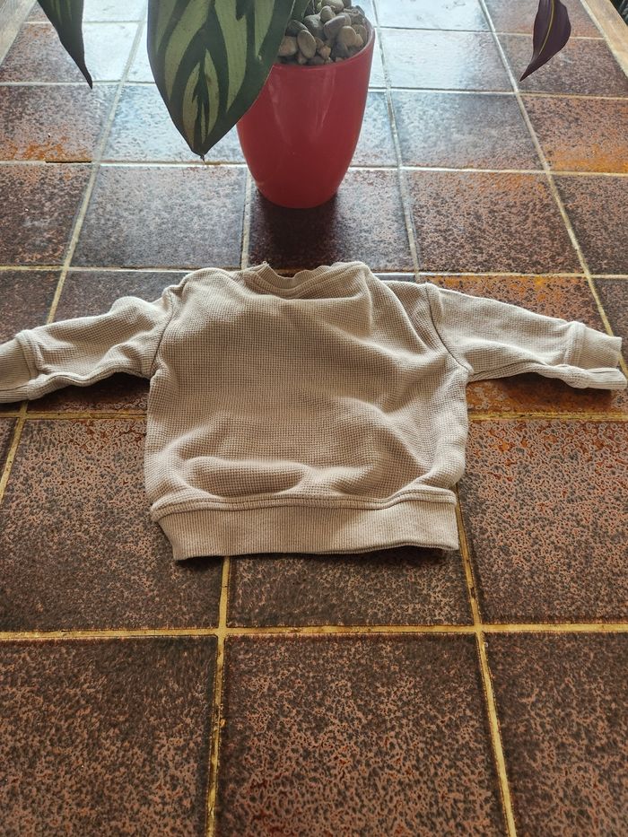 Sweat poche ventrale - photo numéro 2