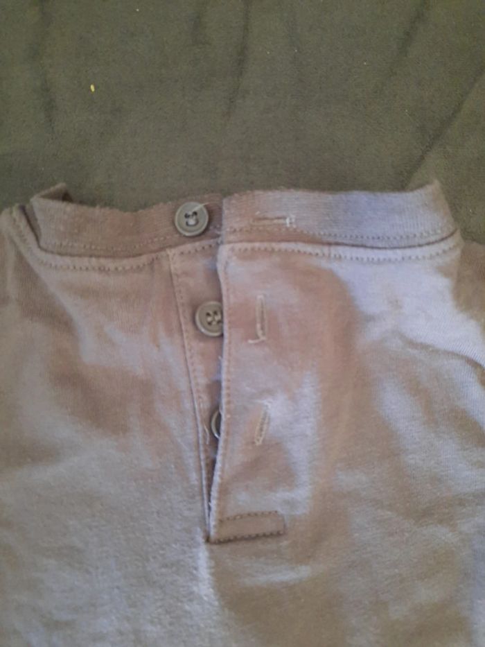 T shirt 6 mois - photo numéro 3