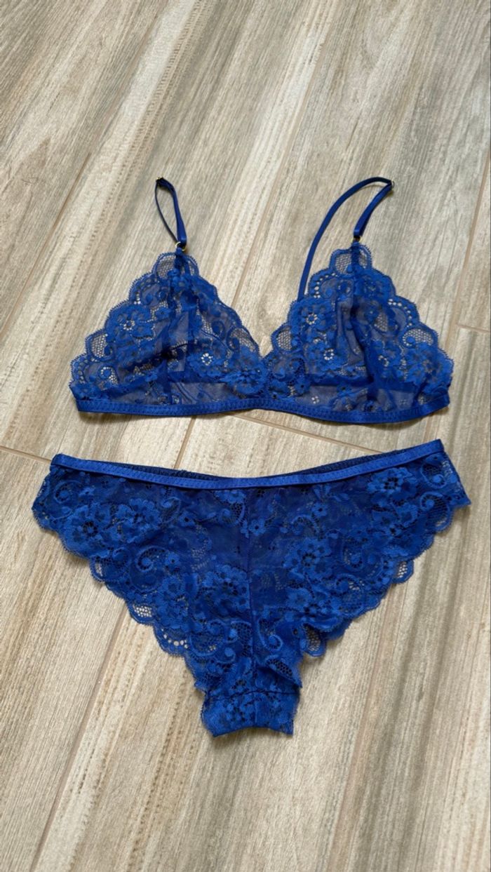 Ensemble lingerie taille M - photo numéro 1