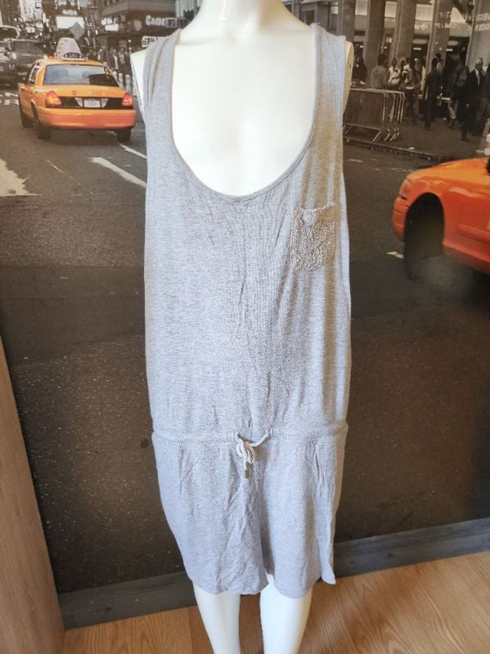 Combi short gris taille M (Al) Esmara