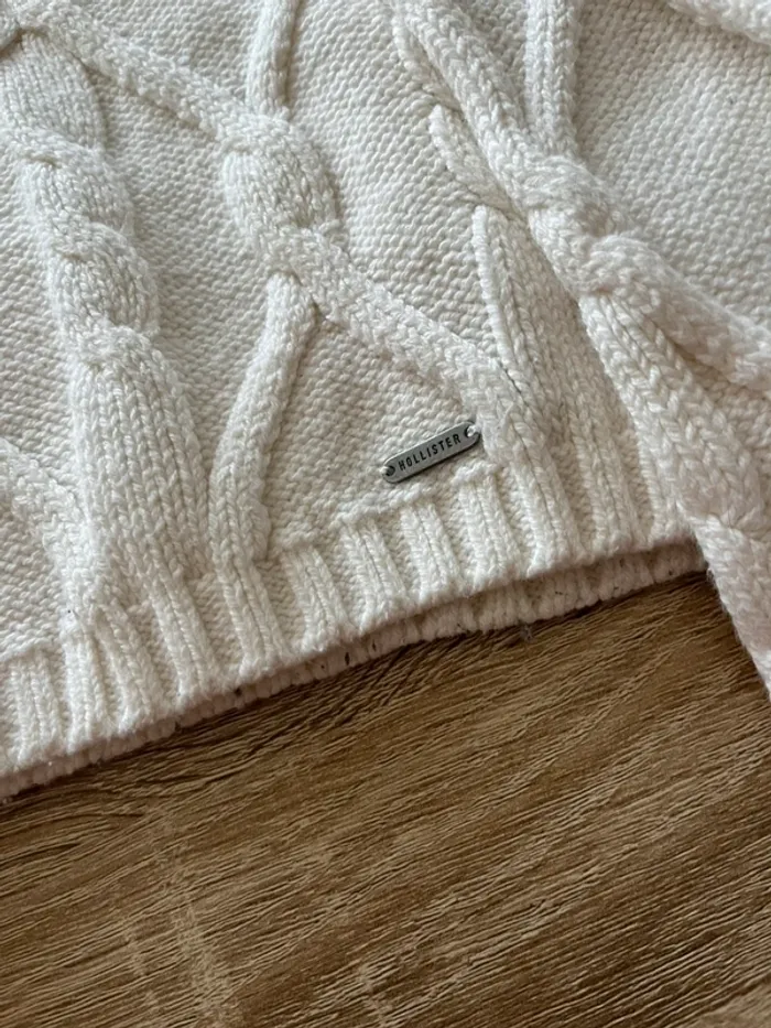Pull Hollister - photo numéro 2