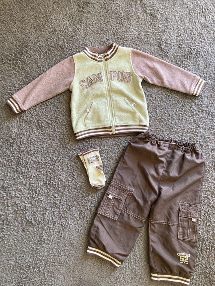 Ensemble gilet zippé polaire et pantalon 23 mois