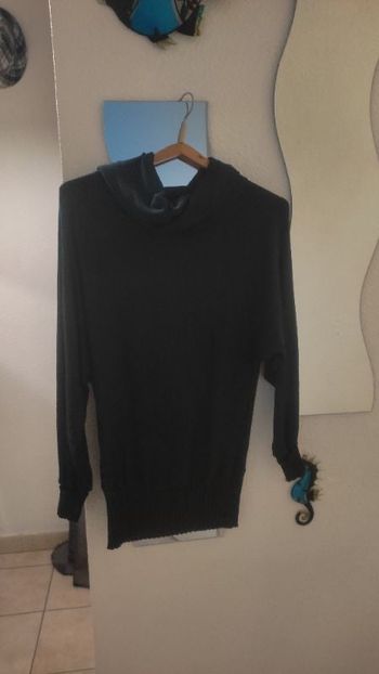 Pull long vert foncé