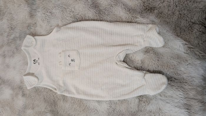 Combinaison C&A taille 1 mois