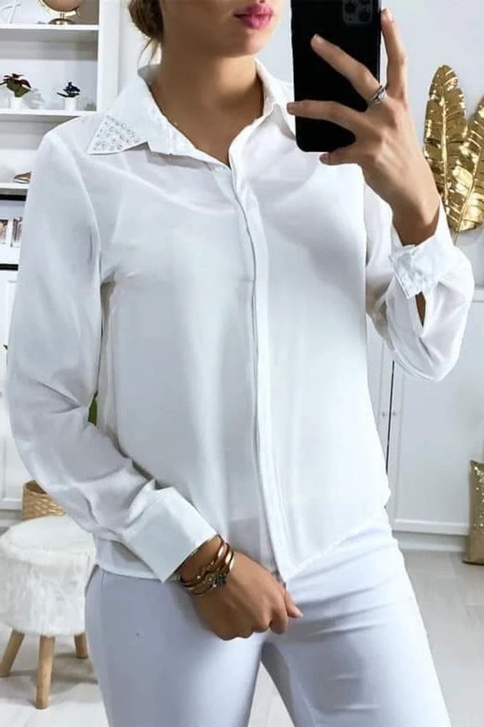 Chemise blanche neuve