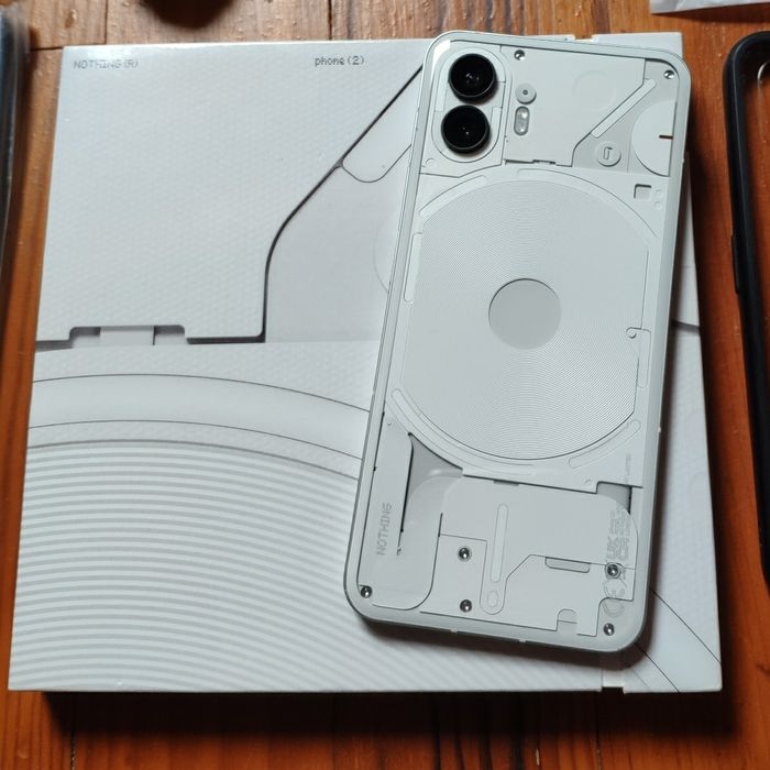 Nothing Phone (2) blanc 256 Go/12 Go - photo numéro 3