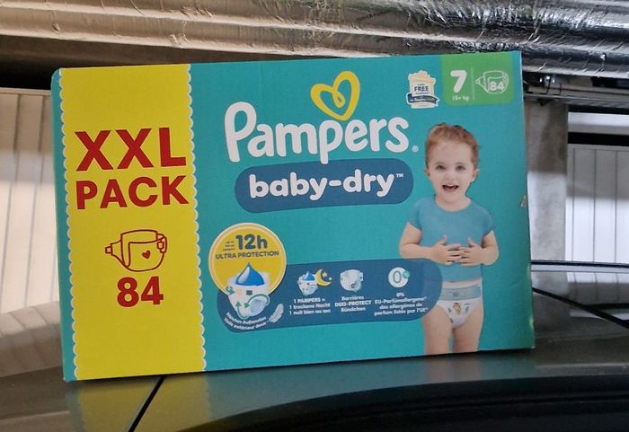 Pack XXL 86 couches pampers taille 7