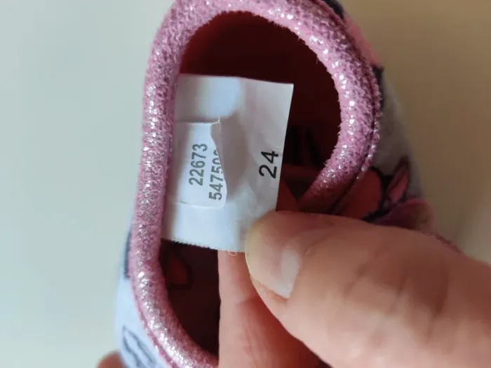 Chaussons fille taille 24 - photo numéro 6