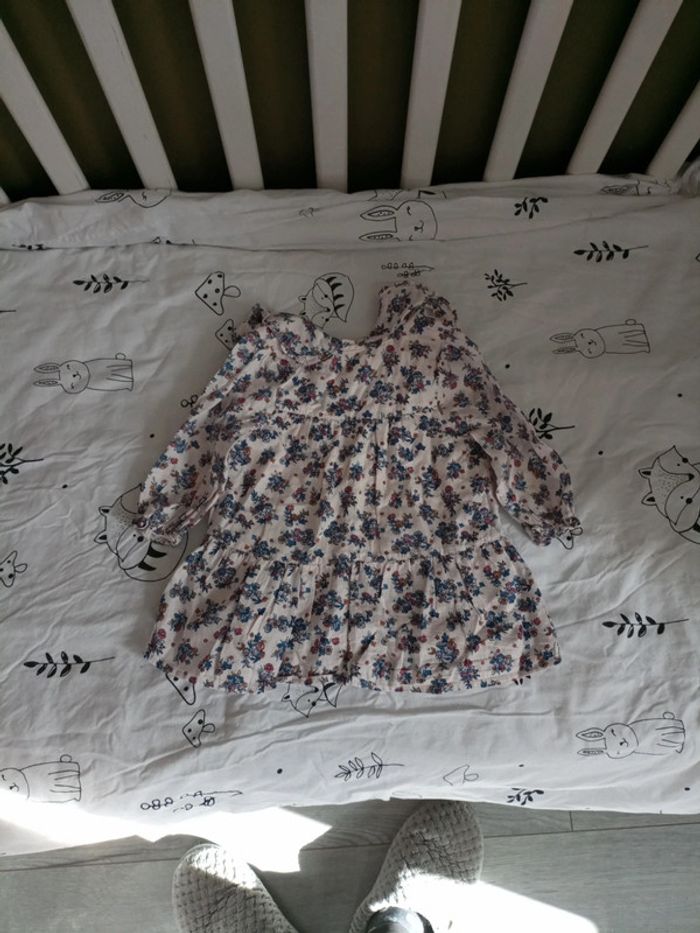 Lot de vêtements bébés filles en 12 mois automne hiver - photo numéro 3