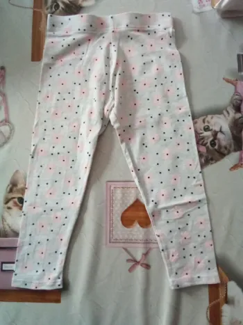 Legging très bon état taille 4 ans (289)
