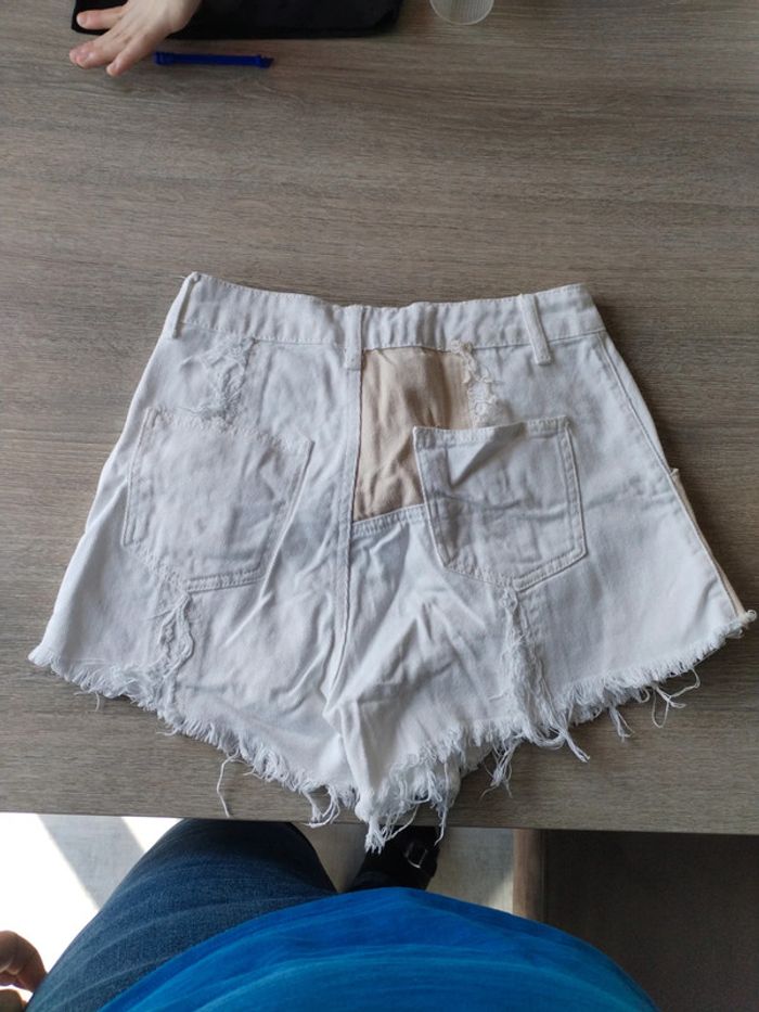 Short jean taille xs - photo numéro 3