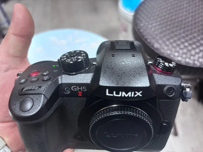 Panasonic Lumix GH5 Mark II (GH5M2) - Excellent état - Seulement ~350 obturat - photo numéro 3