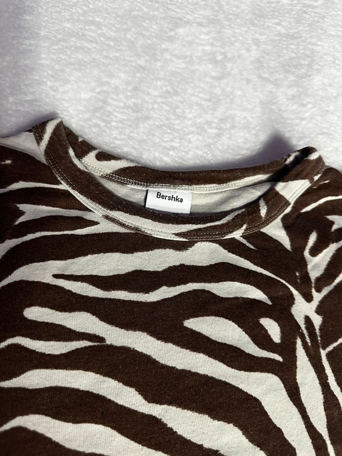 Haut Bershka blanc et brun - photo numéro 3