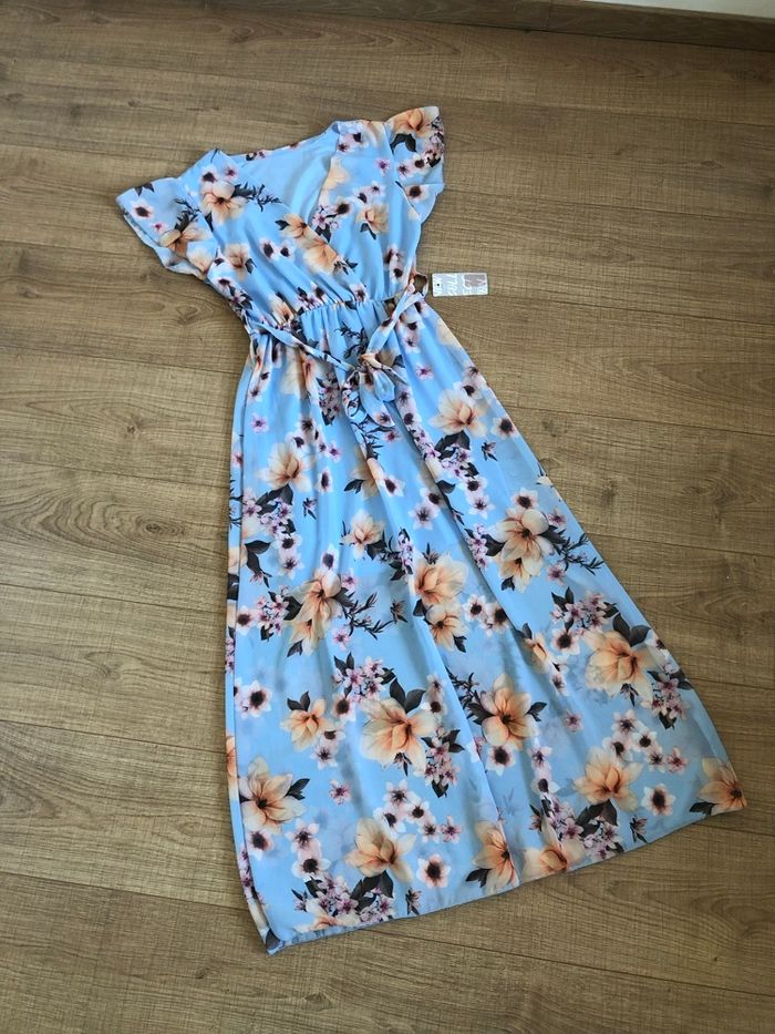 Robe longue bleue claire et fleurie neuve New Collection taille unique - photo numéro 7