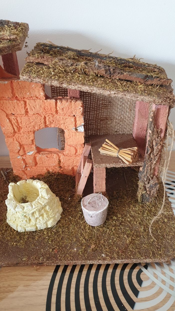 Crèche de Noël avec santons - photo numéro 2