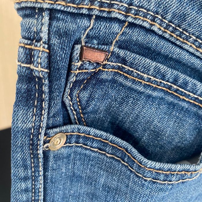 Jean taille 36 levis - photo numéro 4